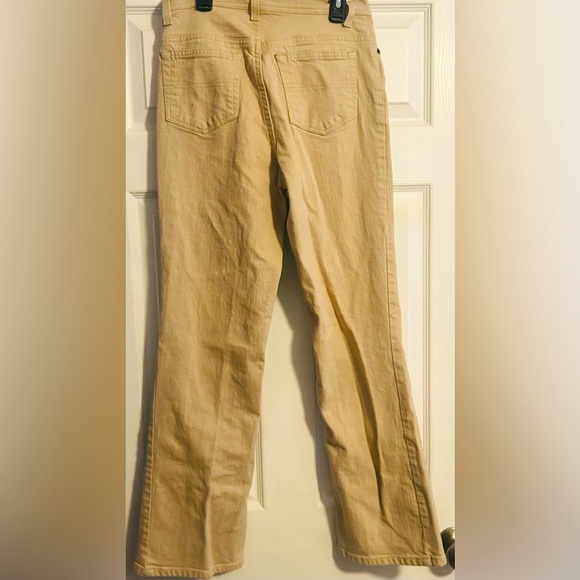 Denim & Co regular modern waist boot cut khaki color jeans size 4. Style #A45113 - Picture 4 of 4